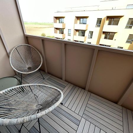 Cozy 1-Bedroom Condo Miloslavov Экстерьер фото