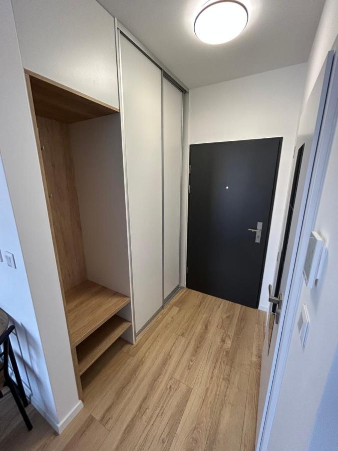 Cozy 1-Bedroom Condo Miloslavov Экстерьер фото