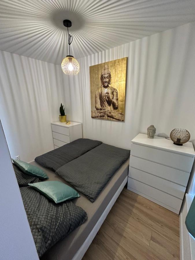 Cozy 1-Bedroom Condo Miloslavov Экстерьер фото